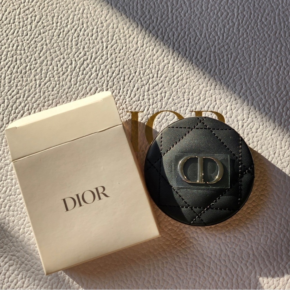 NEW IN BOX Authentic Dior Quilted Logo Pocket Mirror ⭐⭐⭐